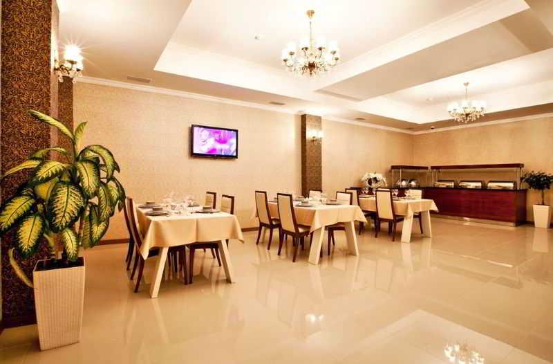 Paradise Hotel 4*